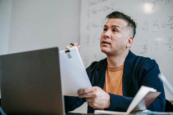 Formation business developer pole emploi : comment lancer votre carrière en 2026